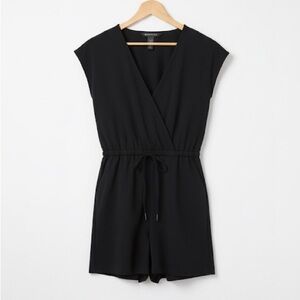 ATHLETA Marlow Black Cap Sleeve Mini Shorts Romper Cinched Waist with Pockets